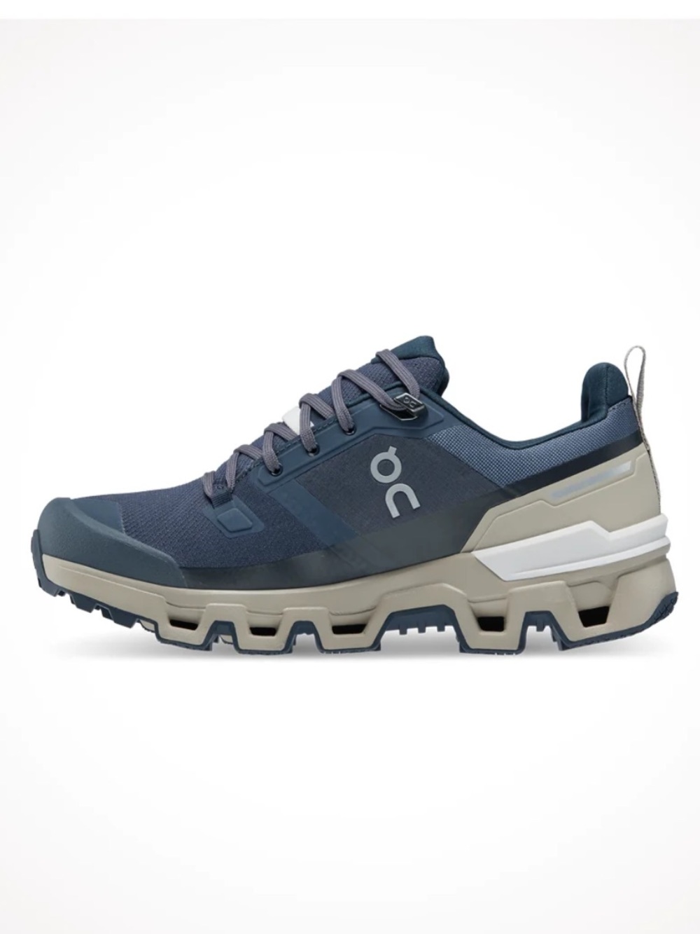 On Cloudwander
Waterproof Hiking Shoe
